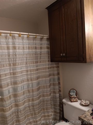 4901 S Hickory Avenue, Broken Arrow, OK 74011