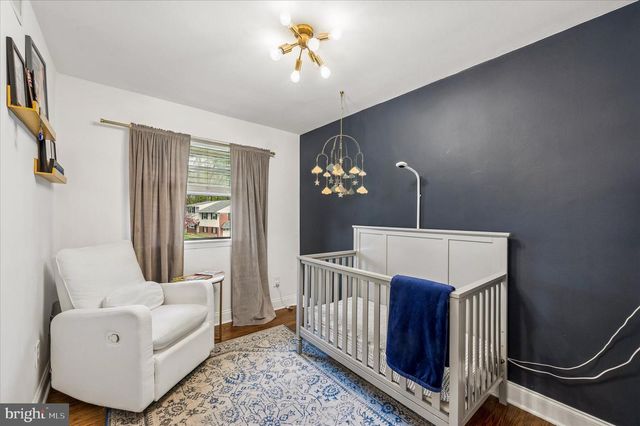 2920 LARKSPUR LN, Secane, PA 19018