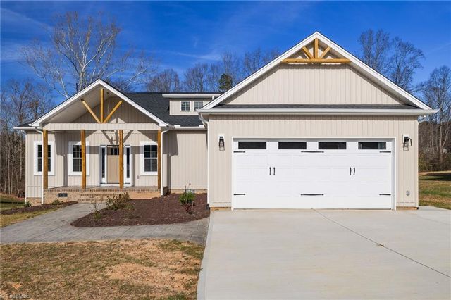 129 Legacy Lane, Eden, NC 27288