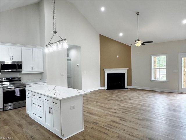 129 Legacy Lane, Eden, NC 27288