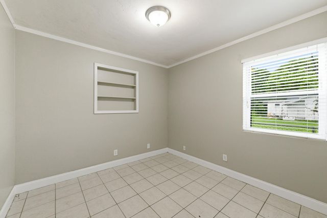 939 CHARLES Street, West Palm Beach, FL 33401