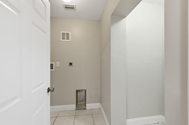 939 CHARLES Street, West Palm Beach, FL 33401