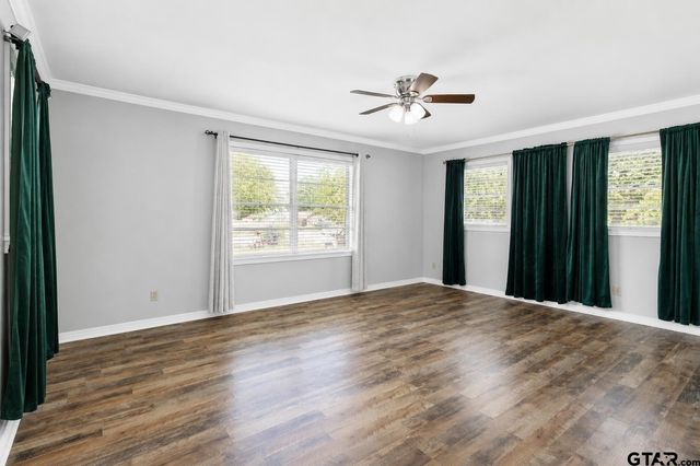 1611 N Pacific St, Mineola, TX 75773