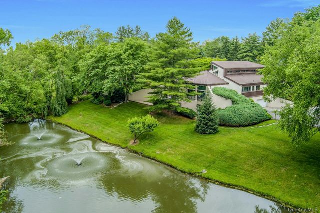41 Murray Hill Road, Scarsdale, NY 10583