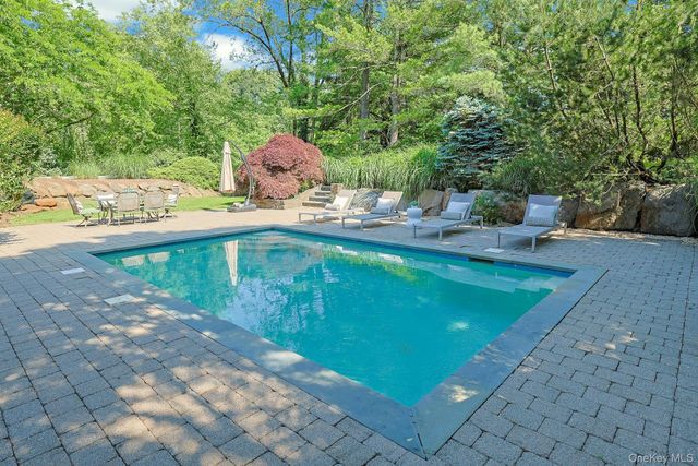 41 Murray Hill Road, Scarsdale, NY 10583