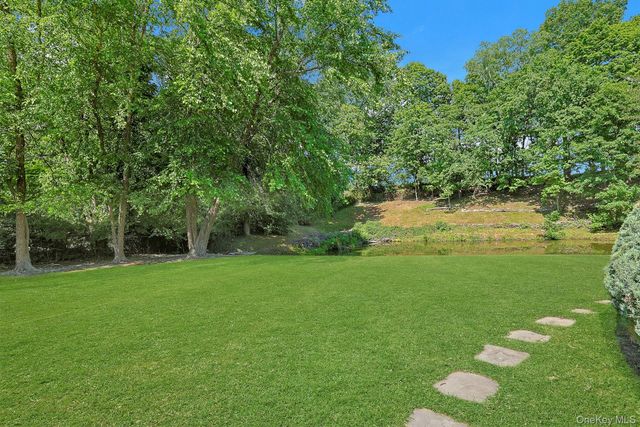 41 Murray Hill Road, Scarsdale, NY 10583