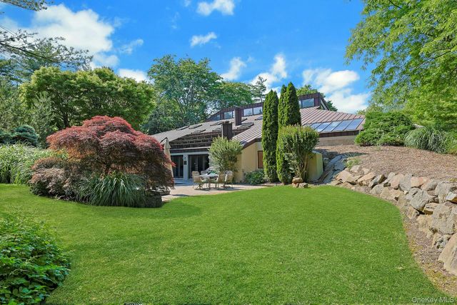 41 Murray Hill Road, Scarsdale, NY 10583