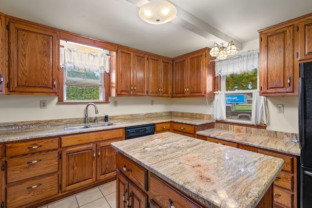 100 Burlington Street, Somonauk, IL 60552