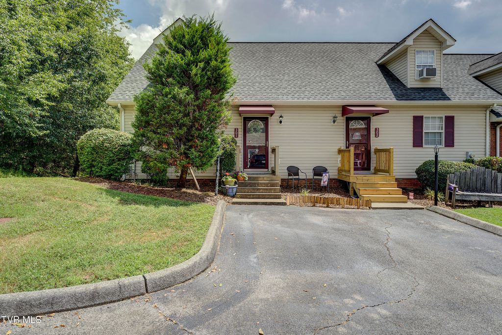 301 Hallbrook Drive, 301, Johnson City, TN 37615