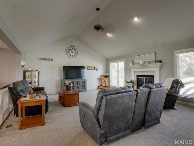 3950 County Road 329, Palmyra, MO 63461