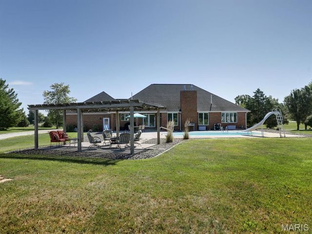 3950 County Road 329, Palmyra, MO 63461