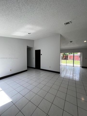 14333 SW 102nd St 14333, Miami, FL 33186