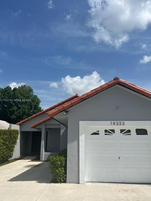 14333 SW 102nd St 14333, Miami, FL 33186