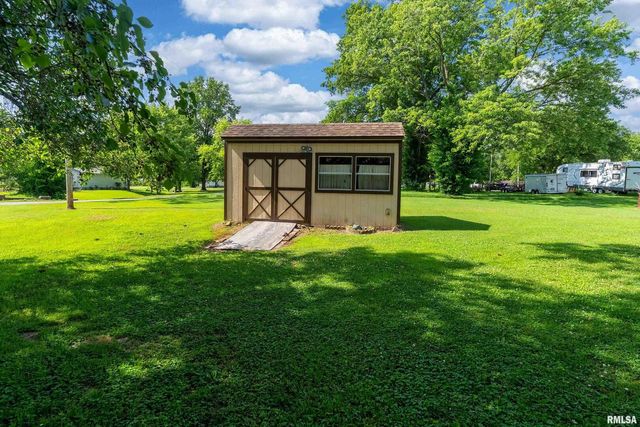 208 W PENNSYLVANIA Avenue, Pittsburg, IL 62974