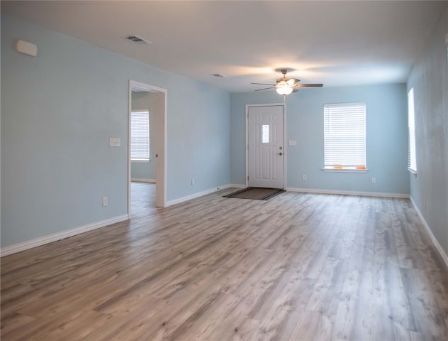 506 W 7th Street, Bonham, TX 75418