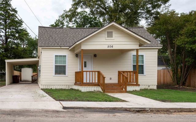 506 W 7th Street, Bonham, TX 75418