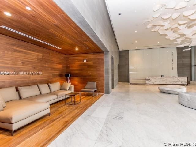 68 SE 6th St 2511, Miami, FL 33131