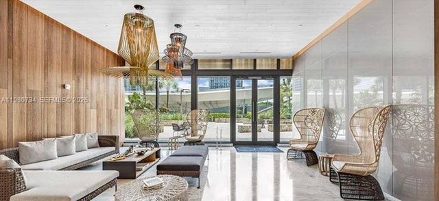 68 SE 6th St 2511, Miami, FL 33131