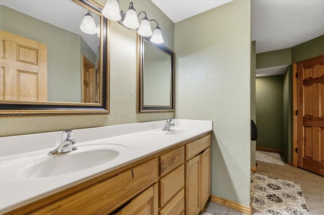 195 Meadow Hill Lane, Rogersville, MO 65742