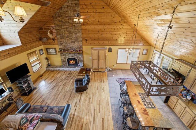 195 Meadow Hill Lane, Rogersville, MO 65742