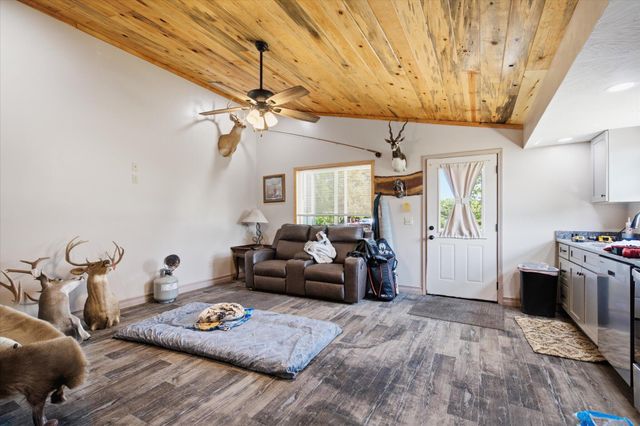195 Meadow Hill Lane, Rogersville, MO 65742