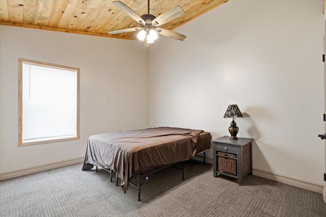 195 Meadow Hill Lane, Rogersville, MO 65742