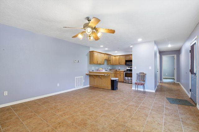 195 Meadow Hill Lane, Rogersville, MO 65742