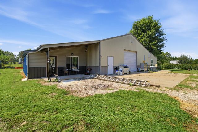 195 Meadow Hill Lane, Rogersville, MO 65742
