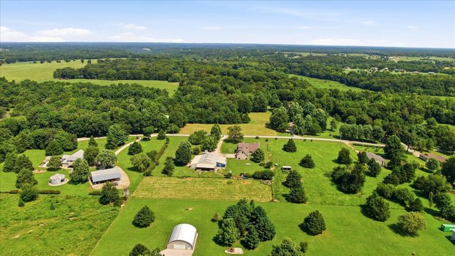 195 Meadow Hill Lane, Rogersville, MO 65742