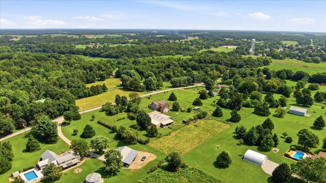 195 Meadow Hill Lane, Rogersville, MO 65742