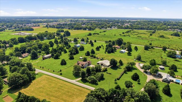 195 Meadow Hill Lane, Rogersville, MO 65742