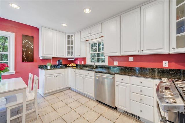 712 Cassell LN SW, Roanoke, VA 24014