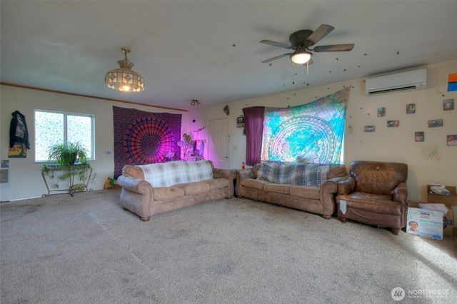 102 Elma Street, Copalis Beach, WA 98535