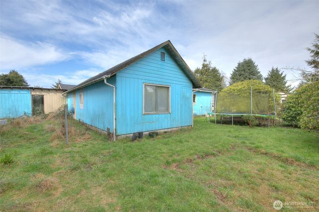 102 Elma Street, Copalis Beach, WA 98535