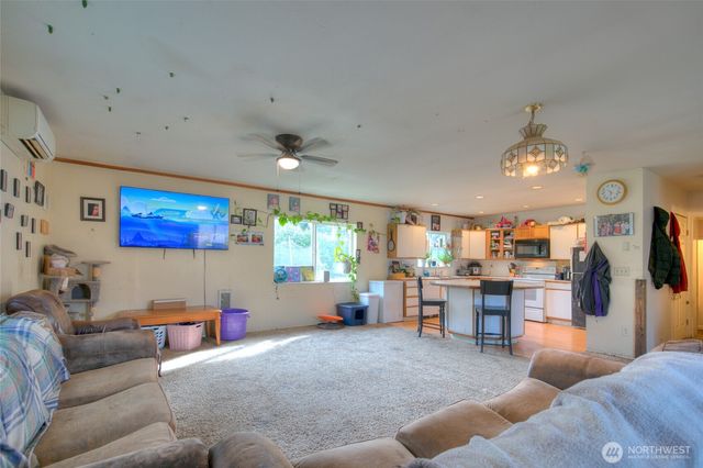 102 Elma Street, Copalis Beach, WA 98535