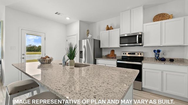 130 KIPLING DR, Oakland, TN 38060