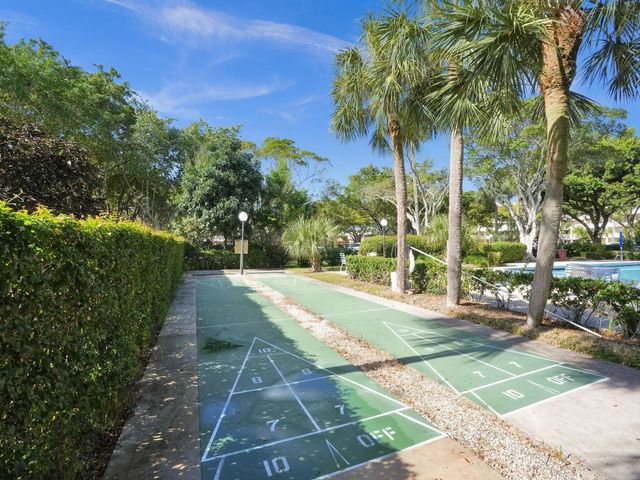 823 Cypress Boulevard 201, Pompano Beach, FL 33069