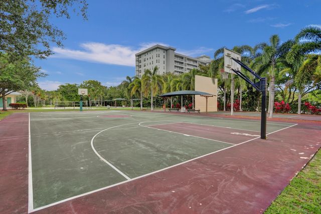 823 Cypress Boulevard 201, Pompano Beach, FL 33069