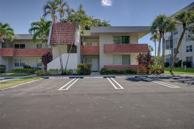 823 Cypress Boulevard 201, Pompano Beach, FL 33069