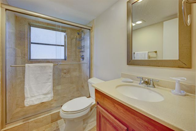 823 Cypress Boulevard 201, Pompano Beach, FL 33069