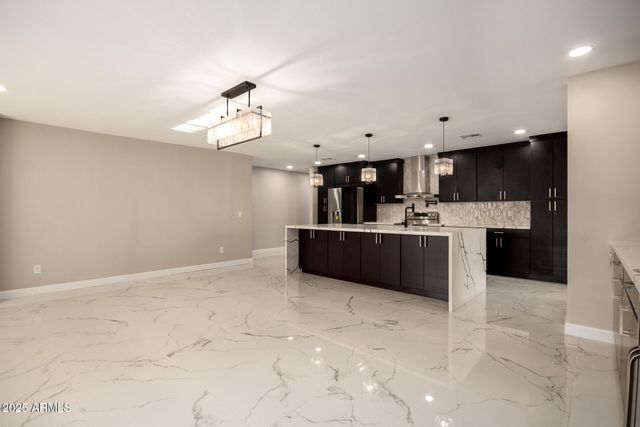 106 E El Camino Drive, Phoenix, AZ 85020