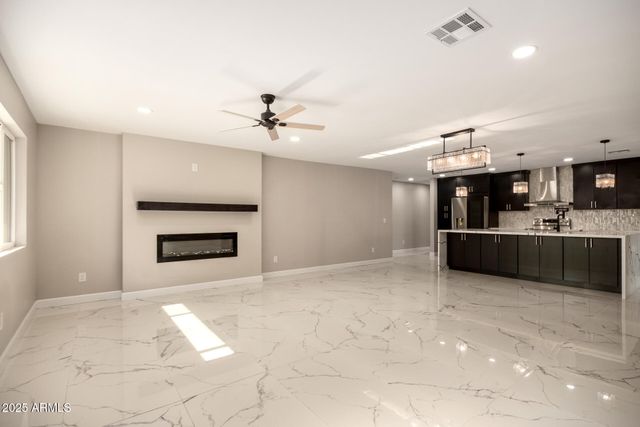 106 E El Camino Drive, Phoenix, AZ 85020