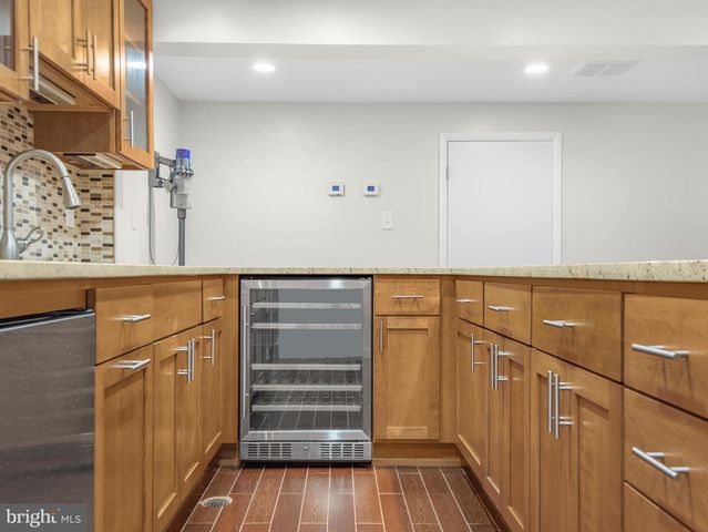 14204 WOODCREST DR, Rockville, MD 20853