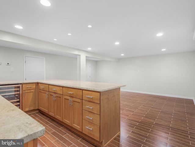 14204 WOODCREST DR, Rockville, MD 20853