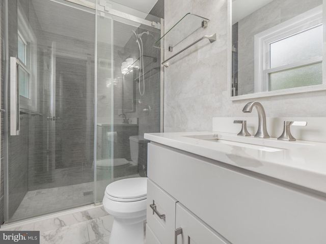 14204 WOODCREST DR, Rockville, MD 20853