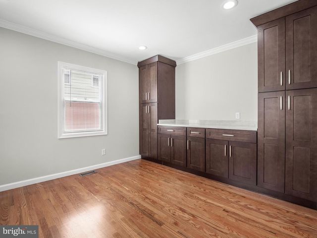 14204 WOODCREST DR, Rockville, MD 20853