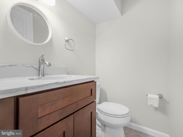 14204 WOODCREST DR, Rockville, MD 20853
