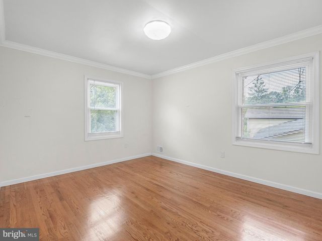 14204 WOODCREST DR, Rockville, MD 20853