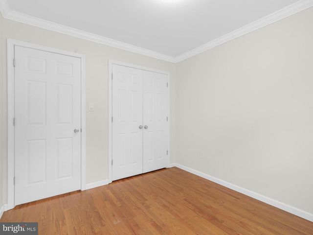 14204 WOODCREST DR, Rockville, MD 20853