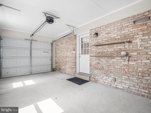 14204 WOODCREST DR, Rockville, MD 20853